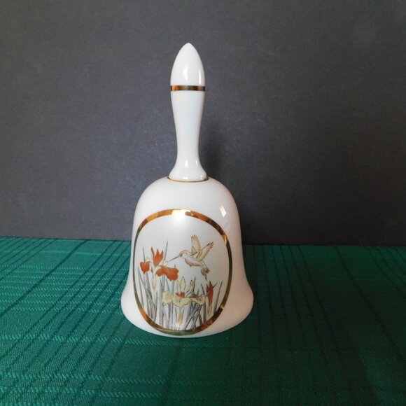 Chokin 5 inch Hummingbird rust yellow floral bell near mint condition - Picture 1 of 6